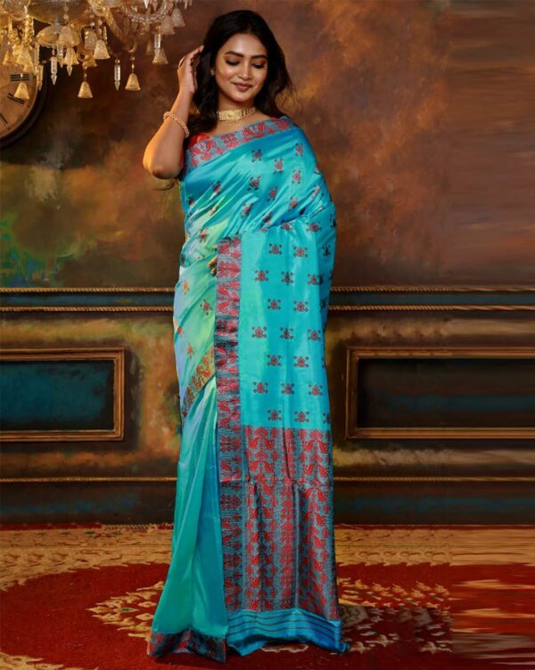 Mulberry Silk Saree in Off Blue Color With Ethnic Traditional Design - Image 3